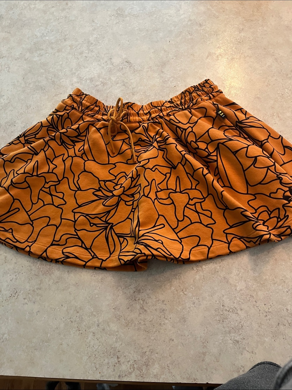 Adidas Pharrell Williams Floral 2pc Set Crop Sweatshirt L Skirt S RARE Collab - Picture 3 of 4